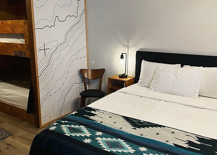 Jackalope Motor Motel *